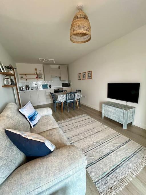 Beach Front Apartment Пулхели Экстерьер фото